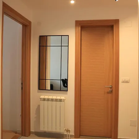 Stylish Lumen Luxury And Free Parking